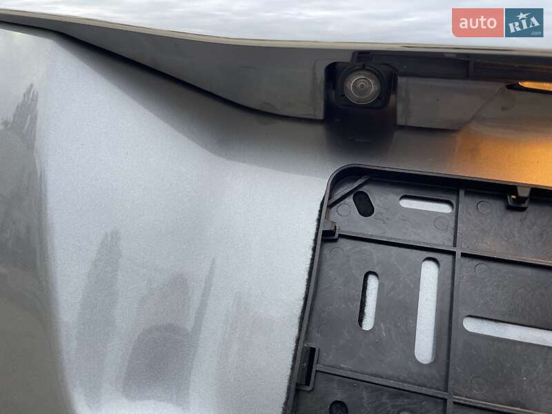 Внедорожник / Кроссовер Mitsubishi Pajero Sport 2017 в Киеве фото 27 Внедорожник / Кроссовер Mitsubishi Pajero Sport 2017 в Киеве