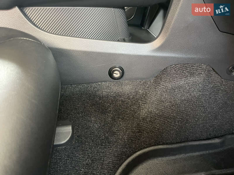 Внедорожник / Кроссовер Mitsubishi Pajero Sport 2021 в Харькове