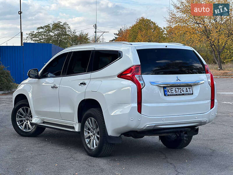 Внедорожник / Кроссовер Mitsubishi Pajero Sport 2017 в Днепре фото 7 Внедорожник / Кроссовер Mitsubishi Pajero Sport 2017 в Днепре