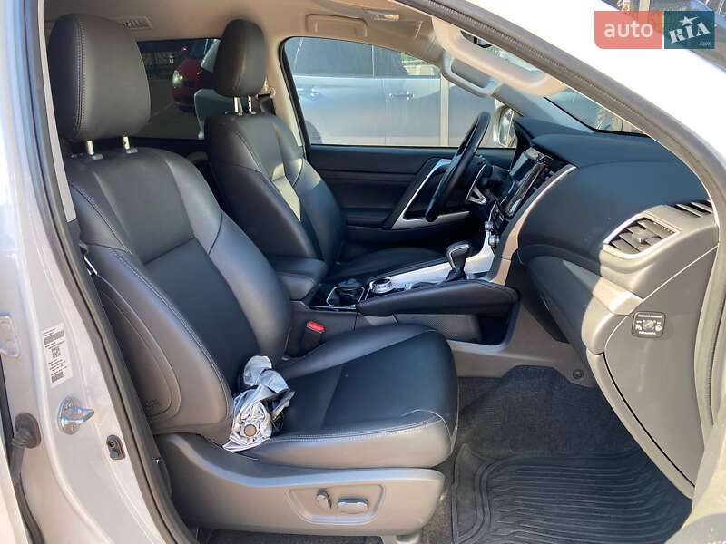 Внедорожник / Кроссовер Mitsubishi Pajero Sport 2024 в Киеве фото 20 Внедорожник / Кроссовер Mitsubishi Pajero Sport 2024 в Киеве
