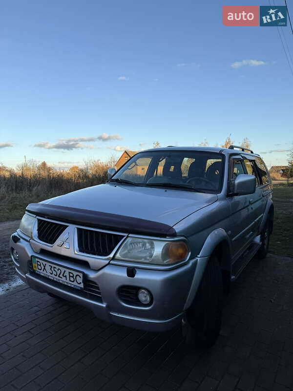 Mitsubishi Pajero Sport 2006