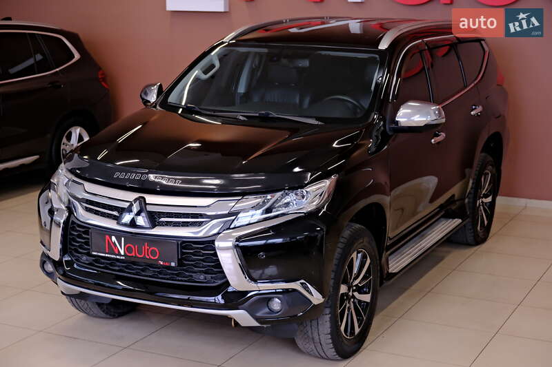 Позашляховик / Кросовер Mitsubishi Pajero Sport 2016 в Одесі