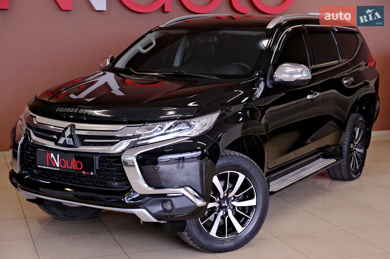 Позашляховик / Кросовер Mitsubishi Pajero Sport 2016 в Одесі