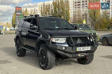 Внедорожник / Кроссовер Mitsubishi Pajero Sport 2013 в Киеве