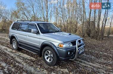 Внедорожник / Кроссовер Mitsubishi Pajero Sport 2005 в Киеве