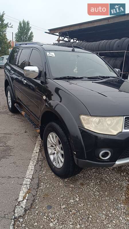 Внедорожник / Кроссовер Mitsubishi Pajero Sport 2010 в Харькове фото 13 Внедорожник / Кроссовер Mitsubishi Pajero Sport 2010 в Харькове