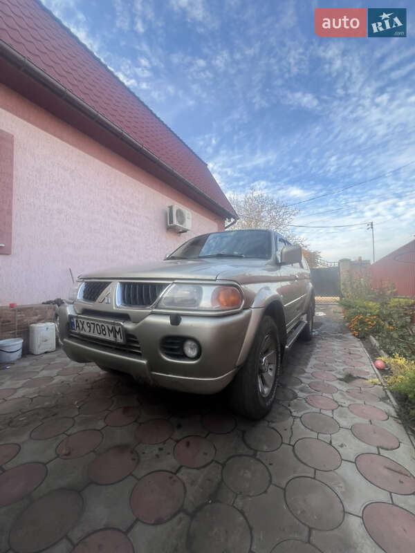 Внедорожник / Кроссовер Mitsubishi Pajero Sport 2007 в Барвенкове