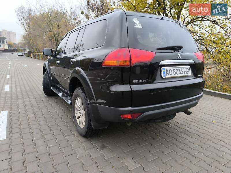 Внедорожник / Кроссовер Mitsubishi Pajero Sport 2010 в Софиевской Борщаговке