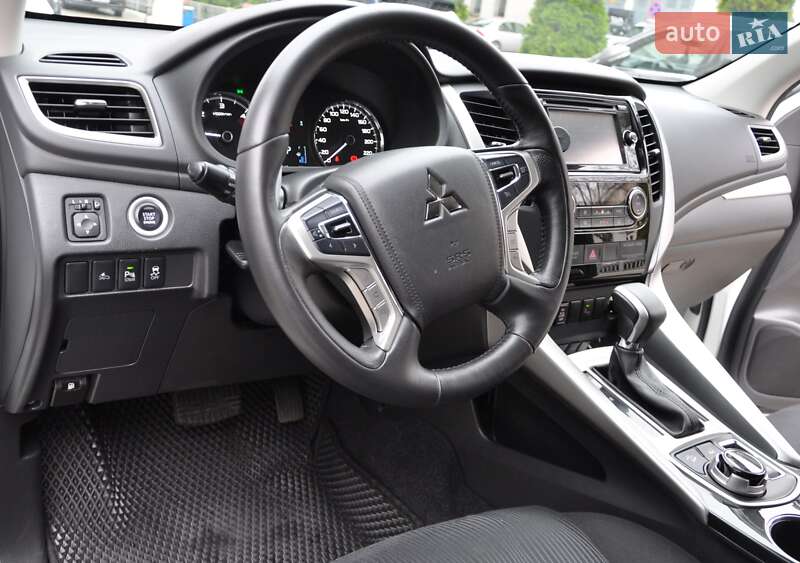 Внедорожник / Кроссовер Mitsubishi Pajero Sport 2016 в Одессе фото 29 Внедорожник / Кроссовер Mitsubishi Pajero Sport 2016 в Одессе