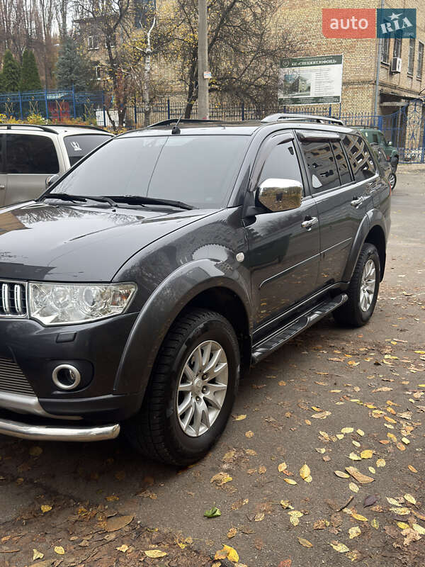 Позашляховик / Кросовер Mitsubishi Pajero Sport 2011 в Києві фото 21 Позашляховик / Кросовер Mitsubishi Pajero Sport 2011 в Києві