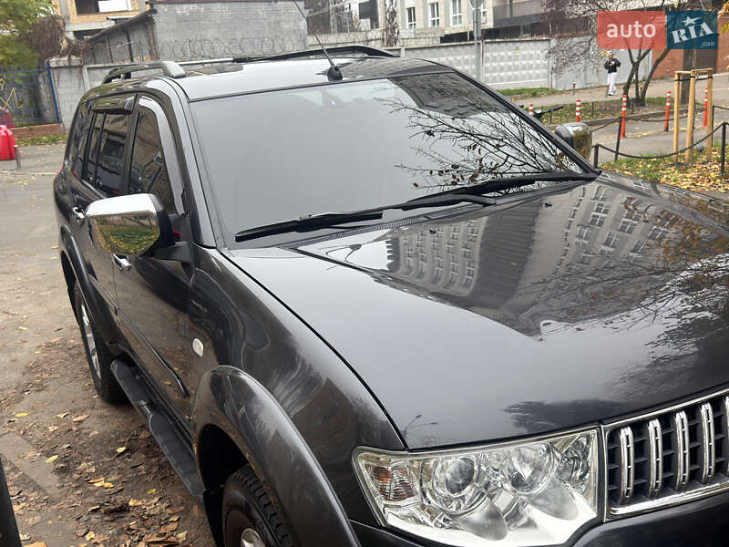 Позашляховик / Кросовер Mitsubishi Pajero Sport 2011 в Києві фото 34 Позашляховик / Кросовер Mitsubishi Pajero Sport 2011 в Києві