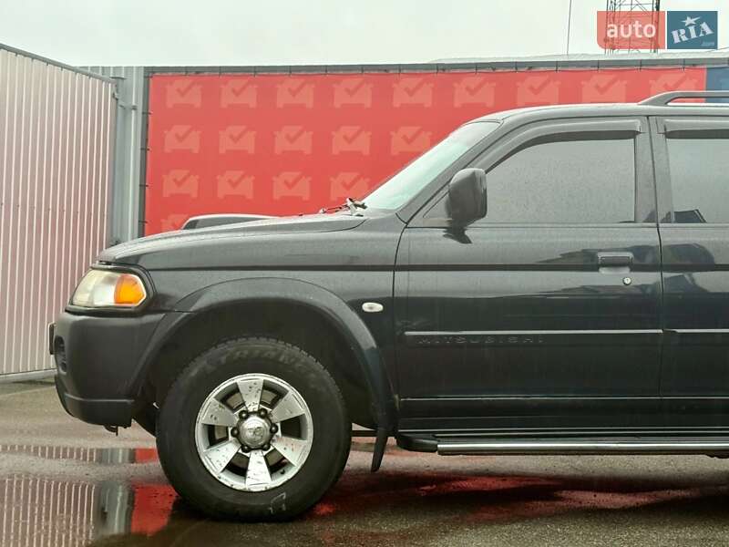 Позашляховик / Кросовер Mitsubishi Pajero Sport 2006 в Києві