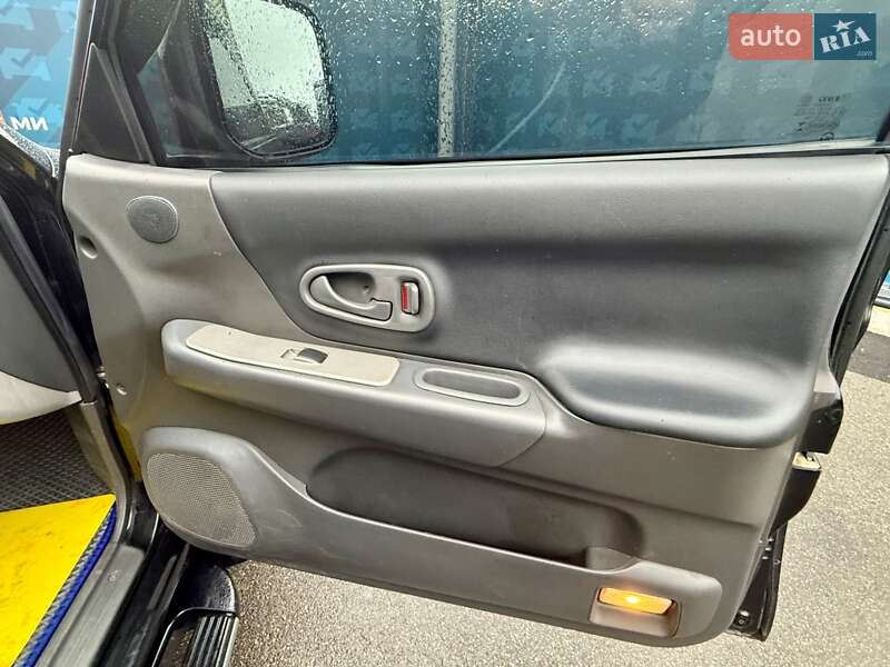 Позашляховик / Кросовер Mitsubishi Pajero Sport 2006 в Києві