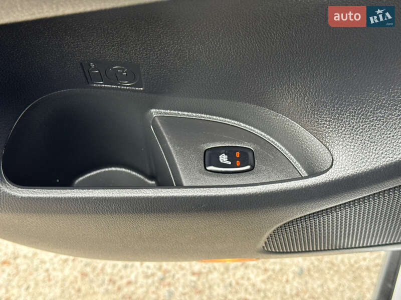 Внедорожник / Кроссовер Mitsubishi Pajero Sport 2019 в Киеве