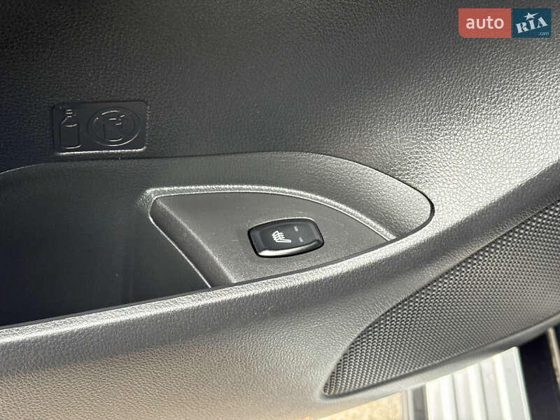 Внедорожник / Кроссовер Mitsubishi Pajero Sport 2019 в Киеве