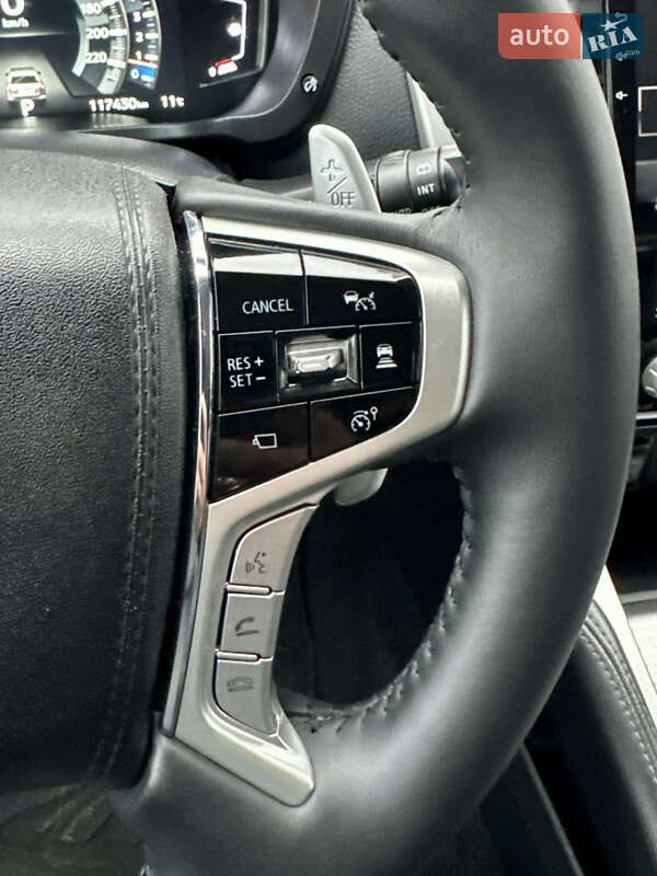 Внедорожник / Кроссовер Mitsubishi Pajero Sport 2019 в Киеве