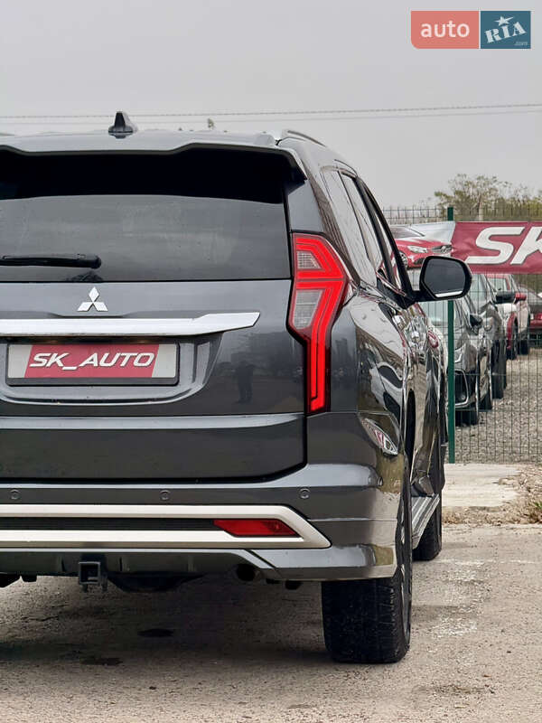 Внедорожник / Кроссовер Mitsubishi Pajero Sport 2019 в Киеве