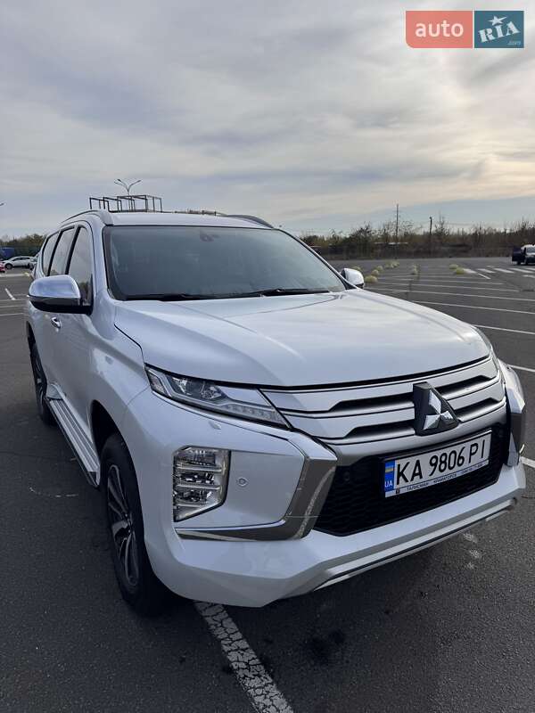 Внедорожник / Кроссовер Mitsubishi Pajero Sport 2019 в Киеве фото Внедорожник / Кроссовер Mitsubishi Pajero Sport 2019 в Киеве