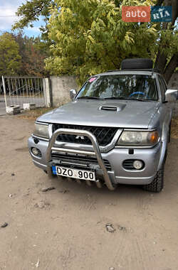 Позашляховик / Кросовер Mitsubishi Pajero Sport 2004 в Києві