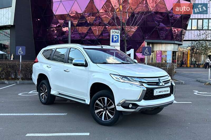 Mitsubishi Pajero Sport 2019