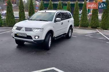 Внедорожник / Кроссовер Mitsubishi Pajero Sport 2012 в Киеве