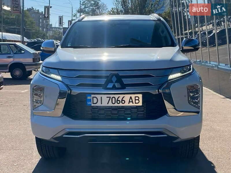 Внедорожник / Кроссовер Mitsubishi Pajero Sport 2024 в Киеве фото 2 Внедорожник / Кроссовер Mitsubishi Pajero Sport 2024 в Киеве