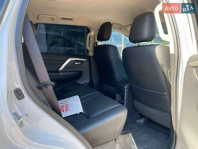 Внедорожник / Кроссовер Mitsubishi Pajero Sport 2024 в Киеве фото 24 Внедорожник / Кроссовер Mitsubishi Pajero Sport 2024 в Киеве