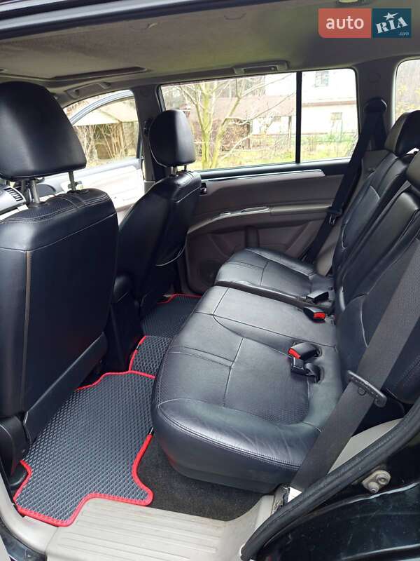 Внедорожник / Кроссовер Mitsubishi Pajero Sport 2013 в Киеве