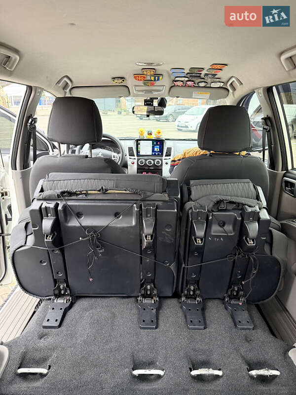 Позашляховик / Кросовер Mitsubishi Pajero Sport 2012 в Києві