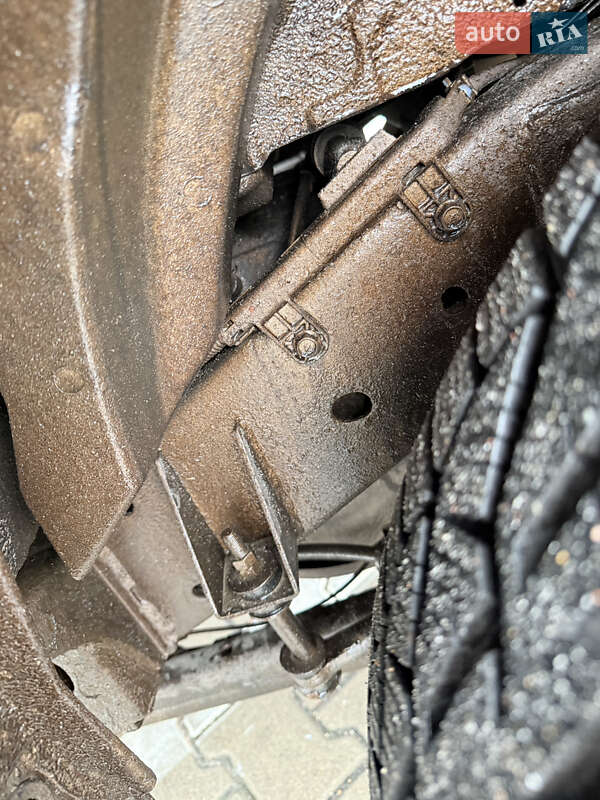 Позашляховик / Кросовер Mitsubishi Pajero Sport 2012 в Києві