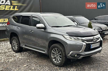 Позашляховик / Кросовер Mitsubishi Pajero Sport 2018 в Вінниці