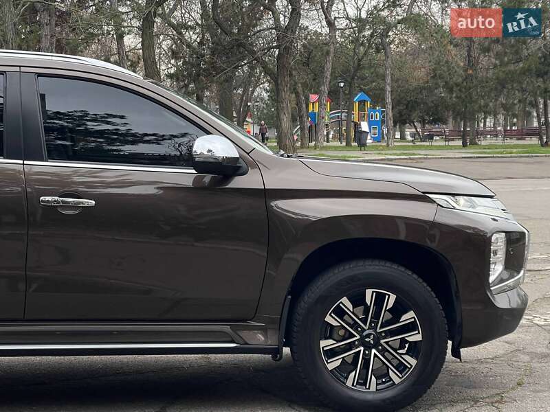 Внедорожник / Кроссовер Mitsubishi Pajero Sport 2021 в Николаеве фото 9 Внедорожник / Кроссовер Mitsubishi Pajero Sport 2021 в Николаеве