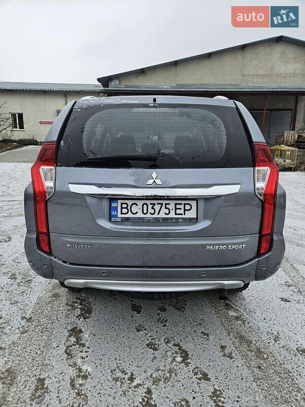 Внедорожник / Кроссовер Mitsubishi Pajero Sport 2016 в Львове