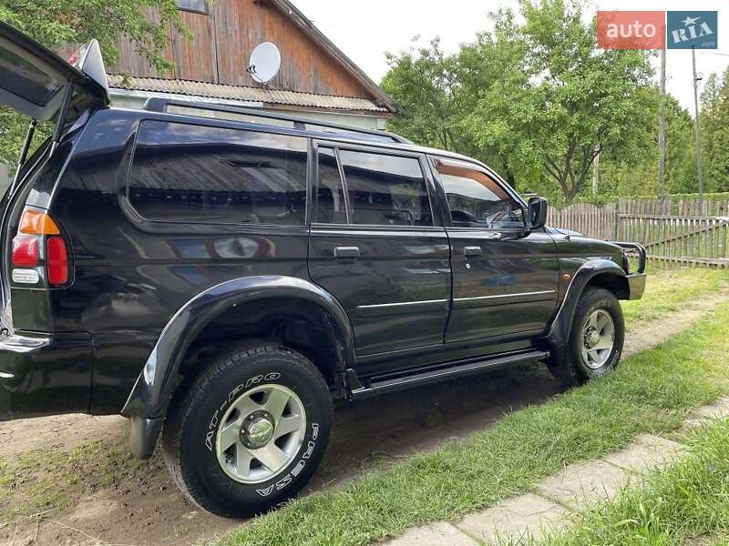 Внедорожник / Кроссовер Mitsubishi Pajero Sport 2002 в Калуше