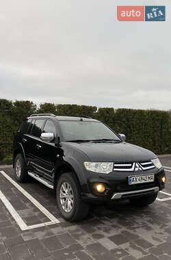 Внедорожник / Кроссовер Mitsubishi Pajero Sport 2013 в Умани