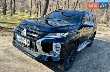 Позашляховик / Кросовер Mitsubishi Pajero Sport 2021 в Києві