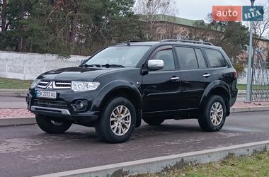 Внедорожник / Кроссовер Mitsubishi Pajero Sport 2013 в Сарнах