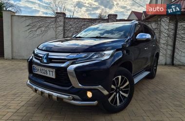 Позашляховик / Кросовер Mitsubishi Pajero Sport 2017 в Одесі