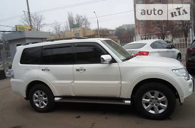 Внедорожник / Кроссовер Mitsubishi Pajero Wagon 2010 в 