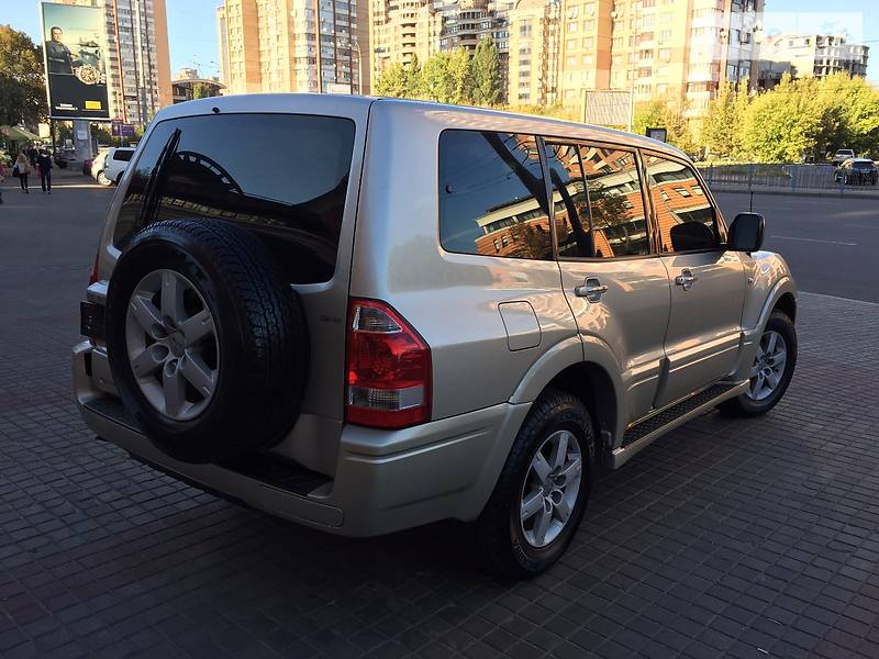 Внедорожник / Кроссовер Mitsubishi Pajero Wagon 2007 в Киеве