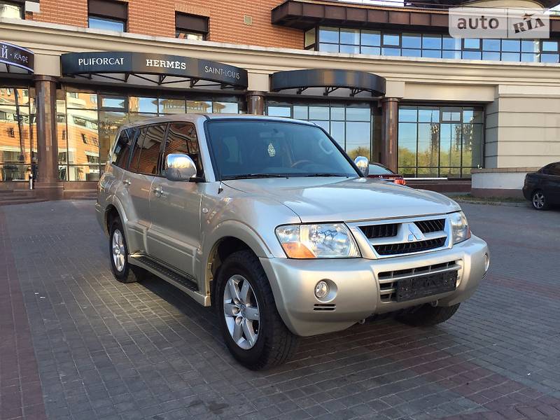 Внедорожник / Кроссовер Mitsubishi Pajero Wagon 2006 в Киеве