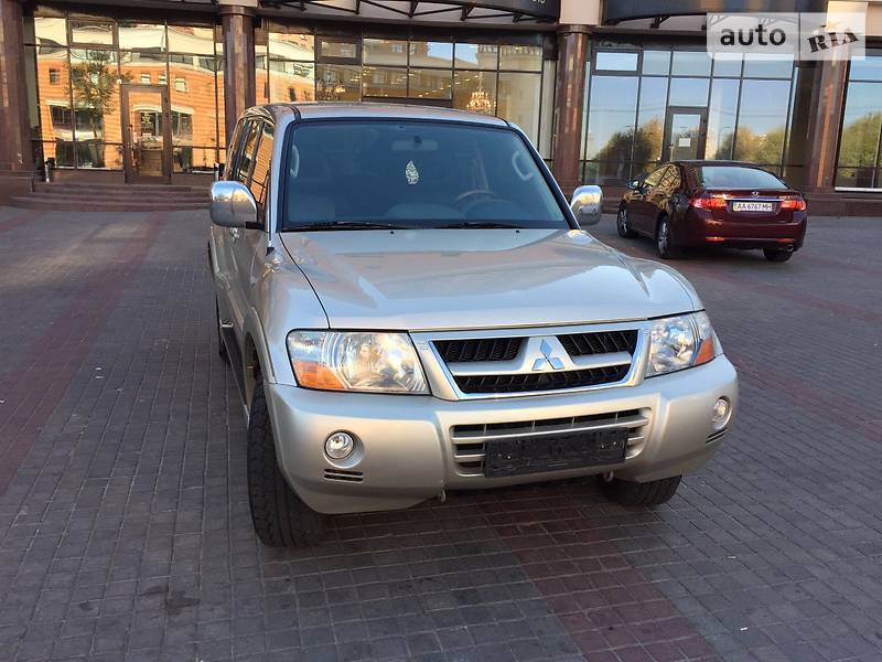 Внедорожник / Кроссовер Mitsubishi Pajero Wagon 2006 в Киеве