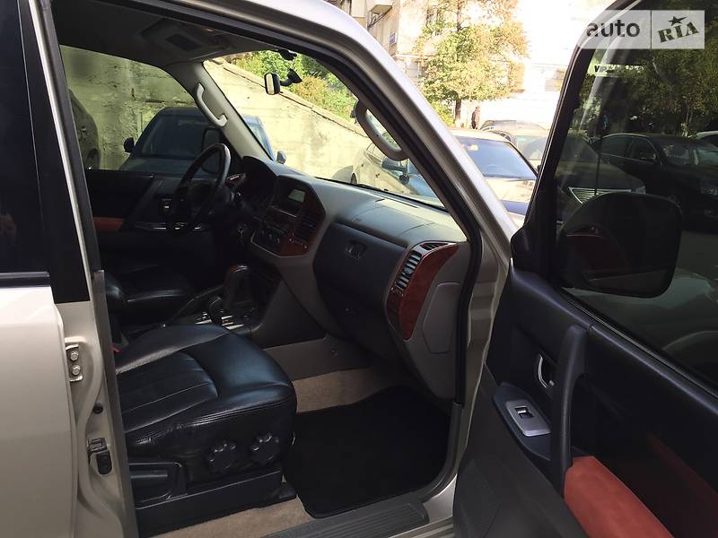 Внедорожник / Кроссовер Mitsubishi Pajero Wagon 2006 в Киеве