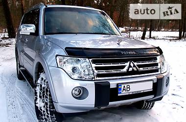 Внедорожник / Кроссовер Mitsubishi Pajero Wagon 2010 в Киеве