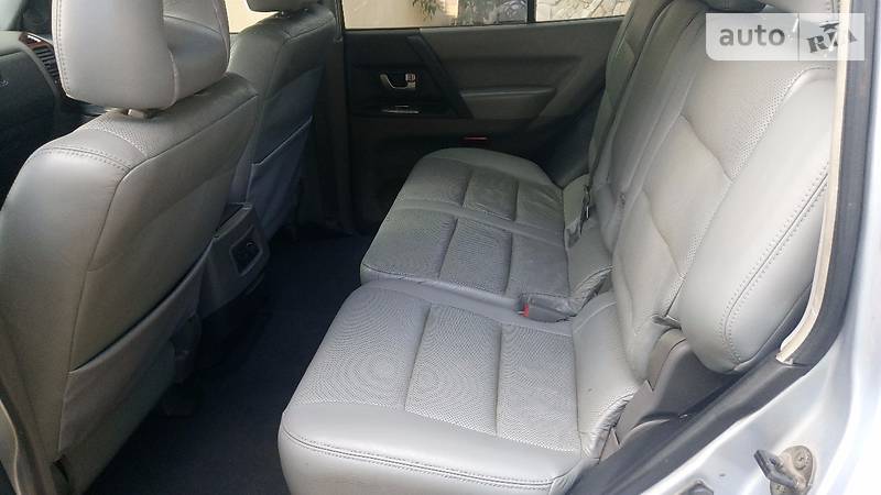 Позашляховик / Кросовер Mitsubishi Pajero Wagon 2004 в Одесі