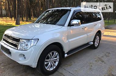 Внедорожник / Кроссовер Mitsubishi Pajero Wagon 2014 в Киеве