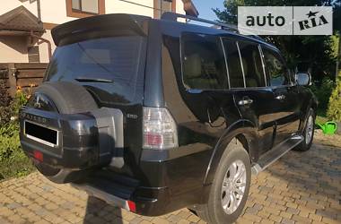 Внедорожник / Кроссовер Mitsubishi Pajero Wagon 2012 в Киеве