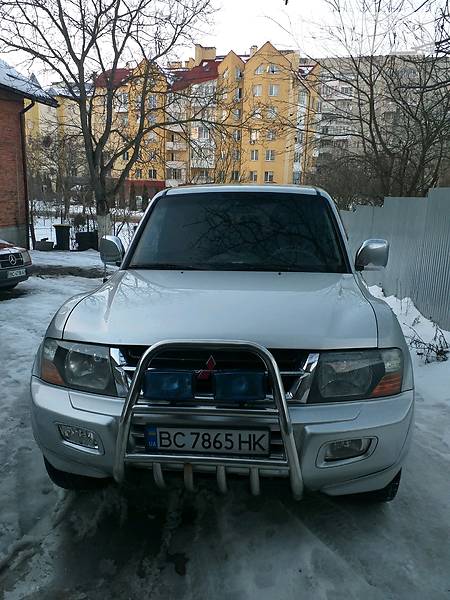 Mitsubishi Pajero Wagon 2001