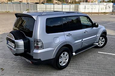 Позашляховик / Кросовер Mitsubishi Pajero Wagon 2009 в Одесі