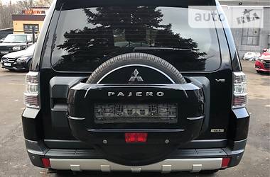 Позашляховик / Кросовер Mitsubishi Pajero Wagon 2008 в 